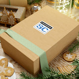 white sticker with SC rating in blue shown on wooden box